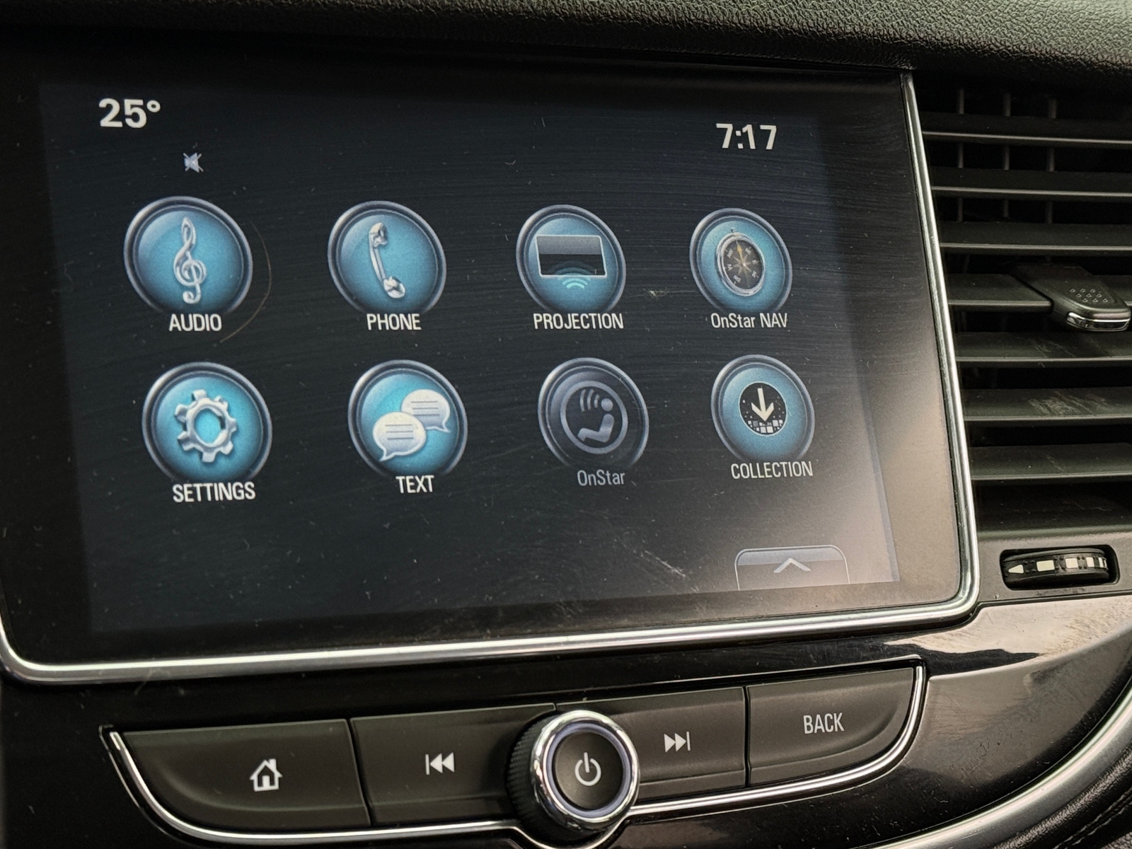 Thumbnail: 2017 Buick Encore - 4