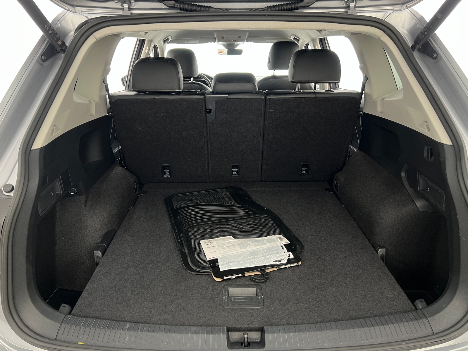 Thumbnail: 2024 Volkswagen Tiguan - 6