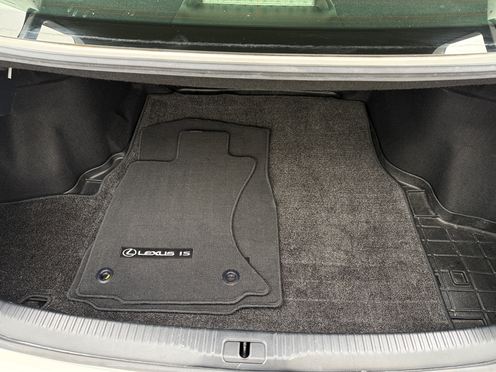 Thumbnail: 2018 Lexus IS - 6