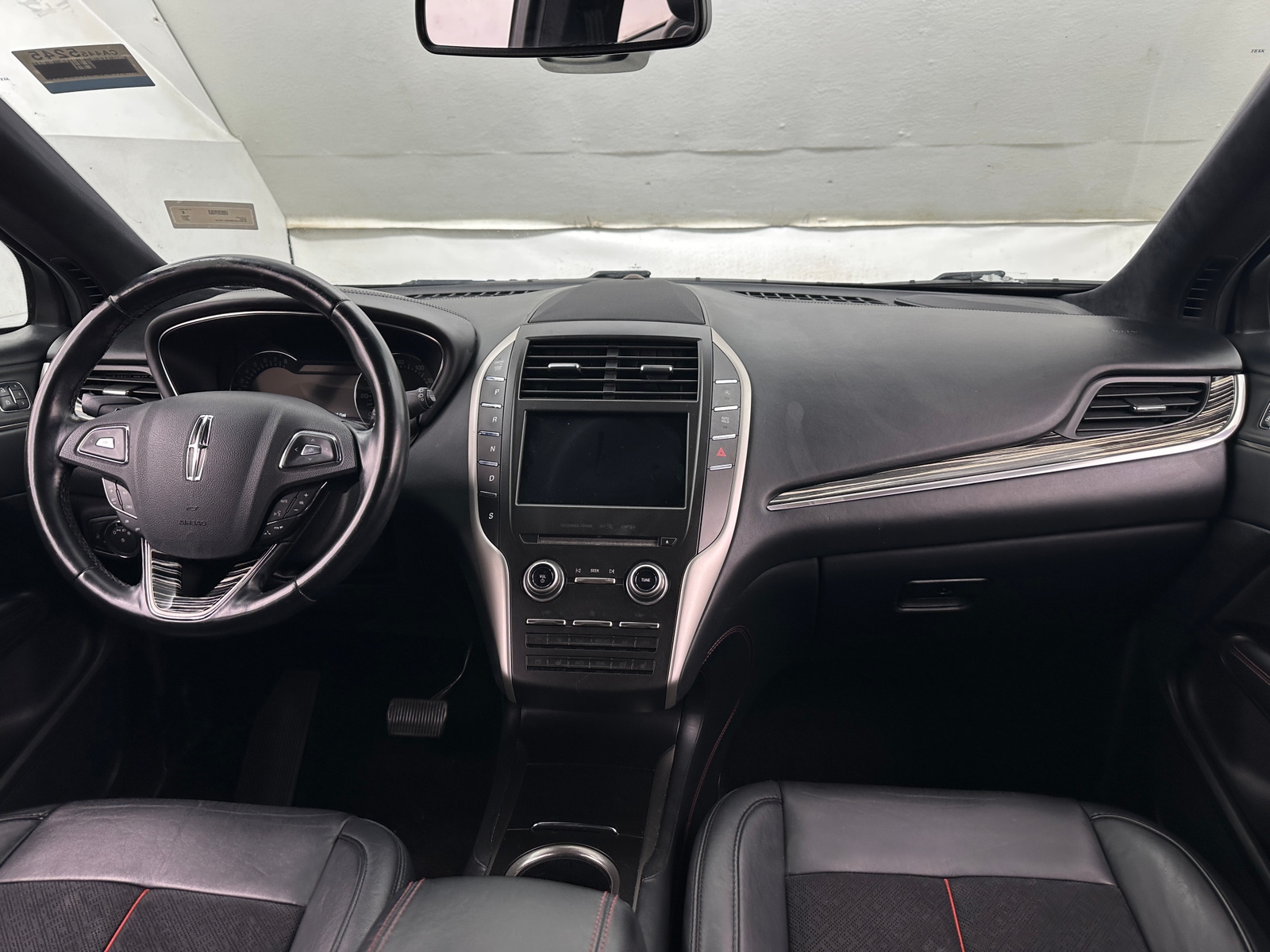 Thumbnail: 2017 Lincoln MKC - 2