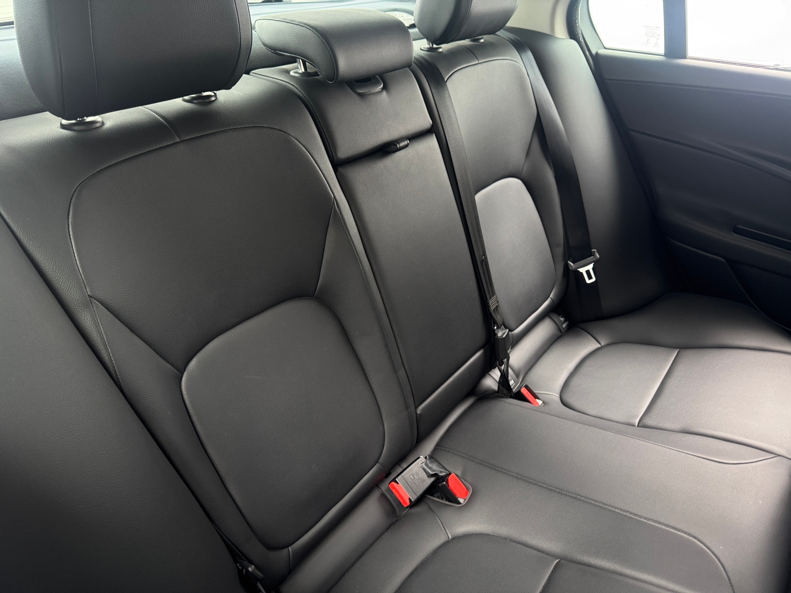 Thumbnail: 2017 Jaguar XE - 5