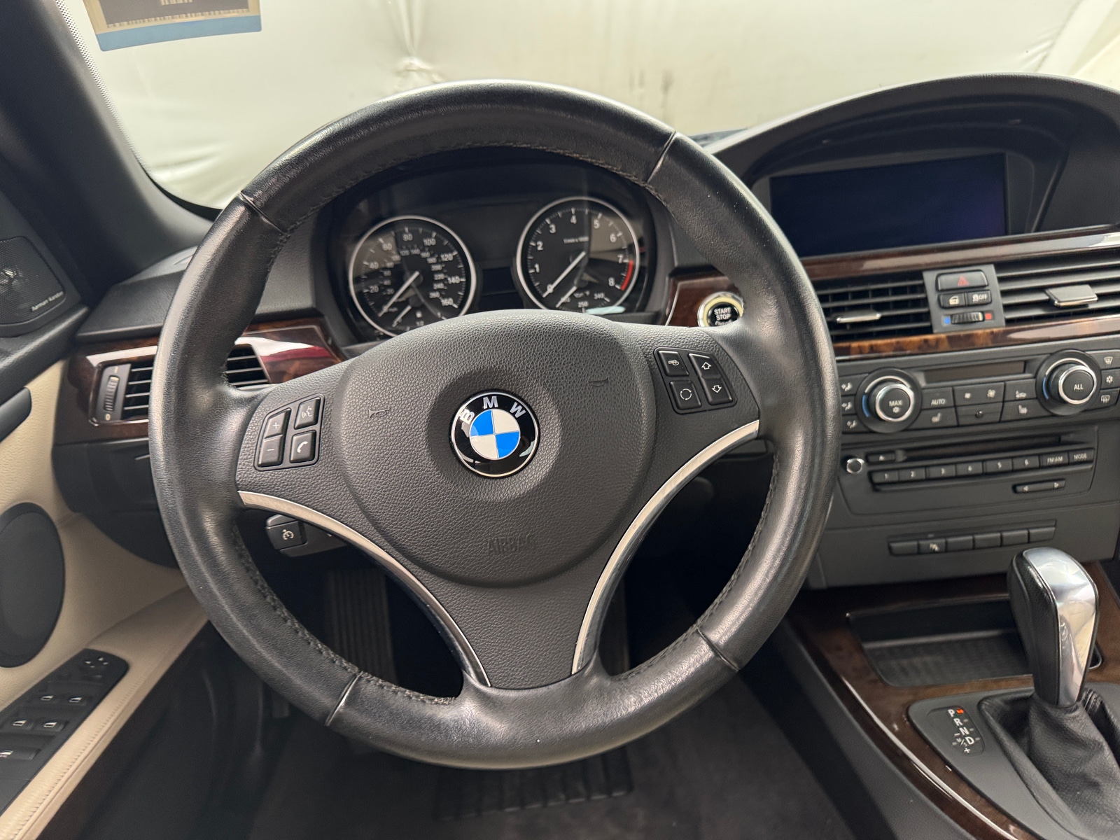 Thumbnail: 2011 BMW 3 Series - 4