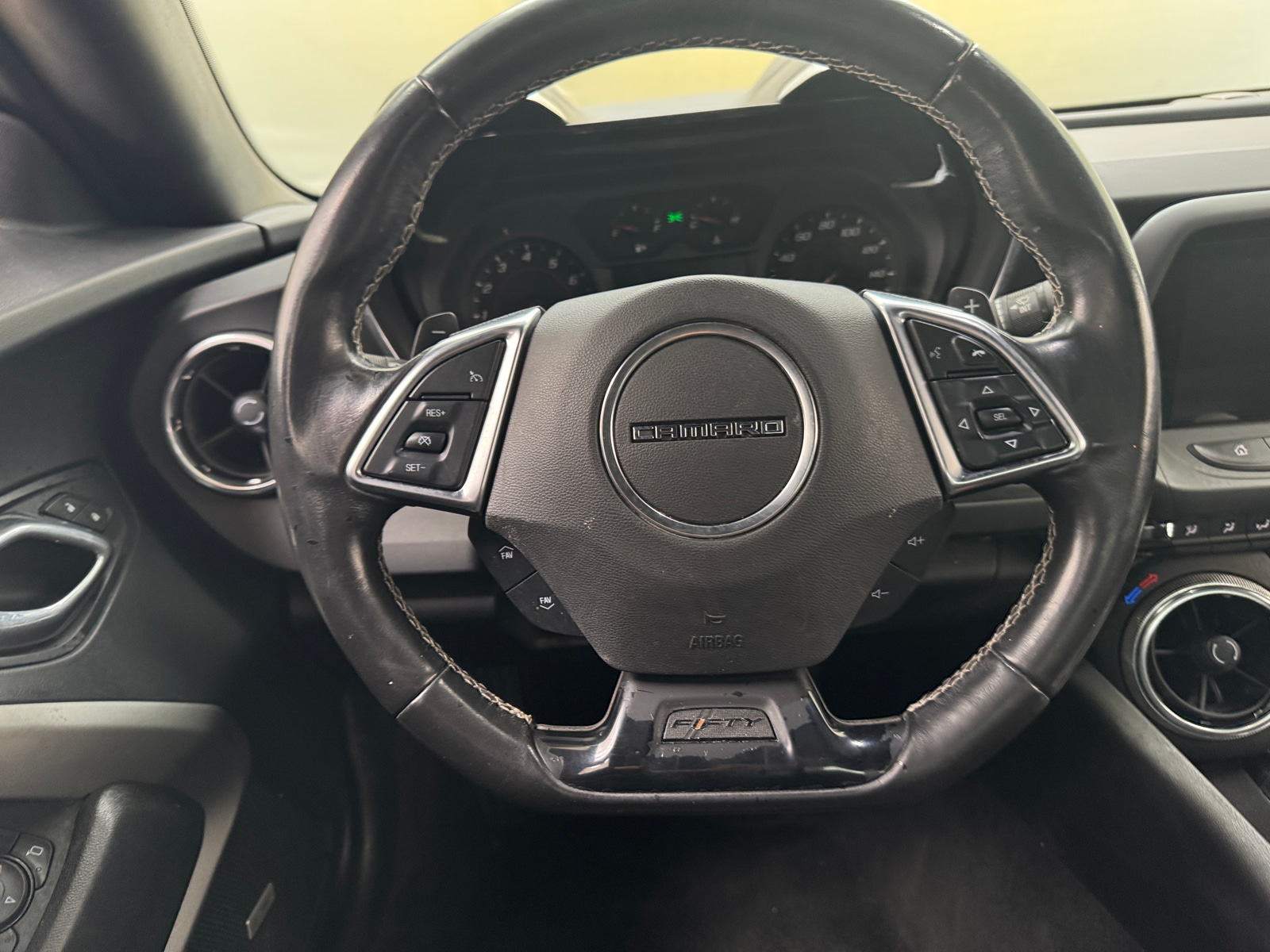 Thumbnail: 2017 Chevrolet Camaro - 5