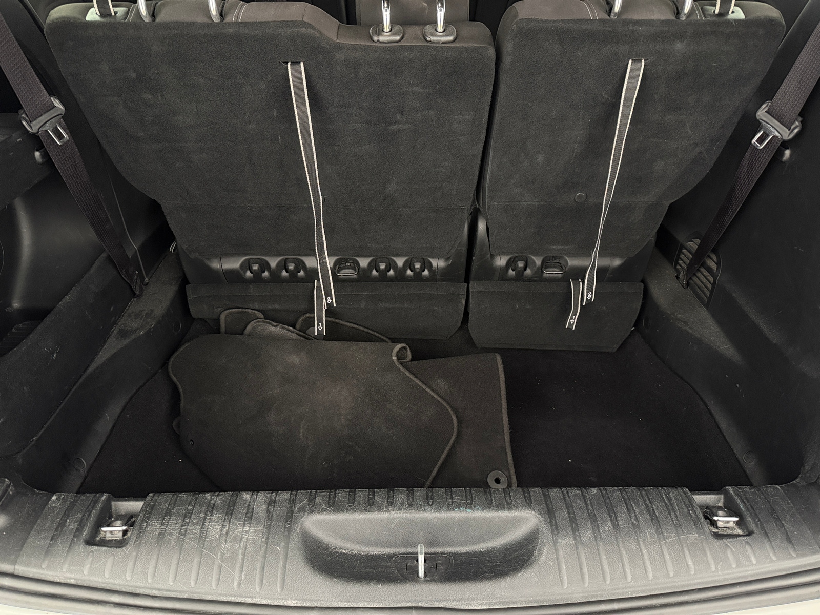 Thumbnail: 2023 Chrysler Pacifica - 7