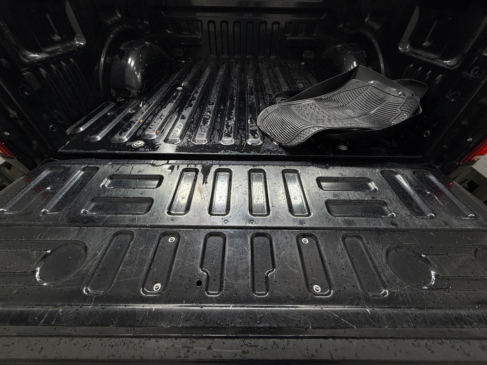 Thumbnail: 2018 Ford Econoline - 7