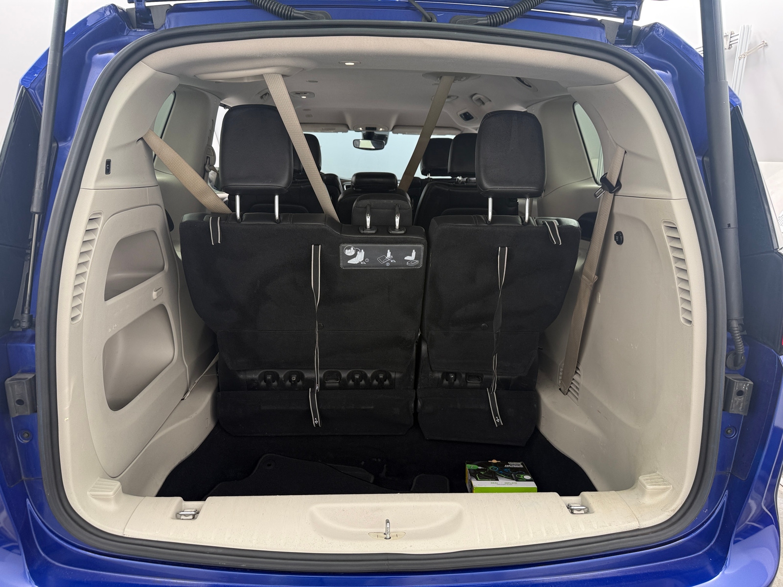 Thumbnail: 2019 Chrysler Pacifica - 6