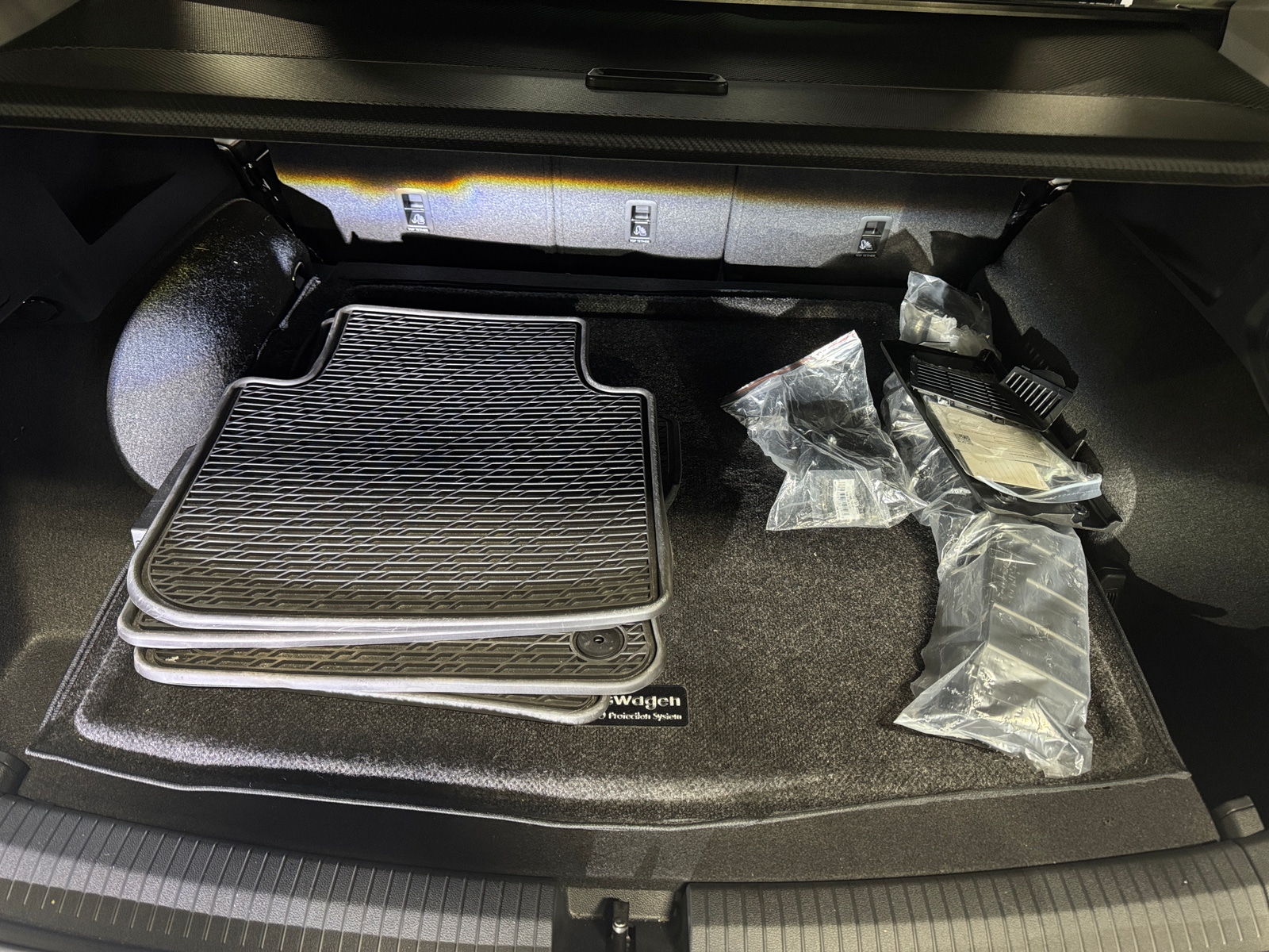 Thumbnail: 2024 Volkswagen Tiguan - 6