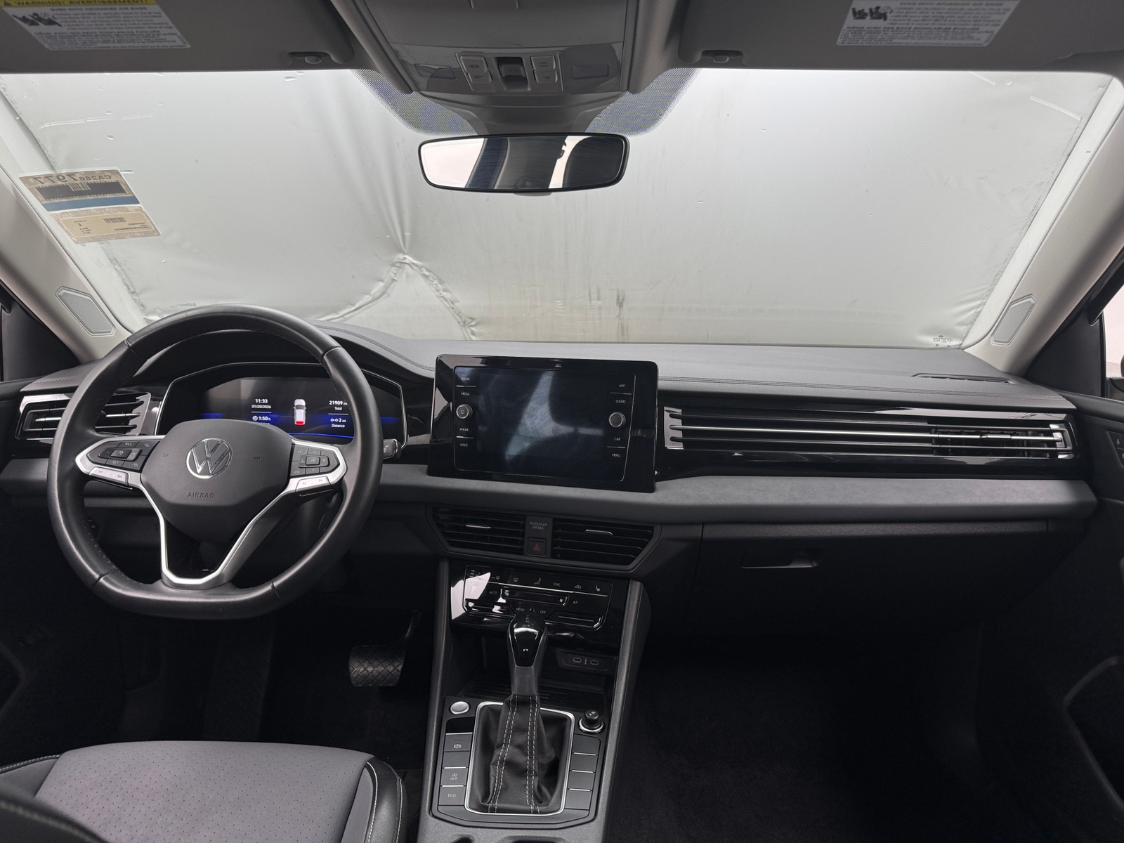 Thumbnail: 2025 Volkswagen Jetta - 2