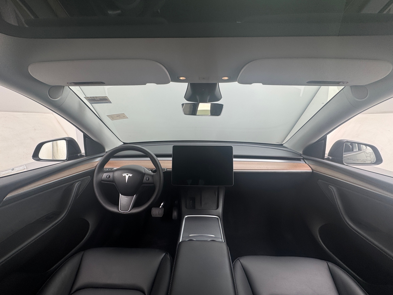 Thumbnail: 2025 Tesla Model Y - 2