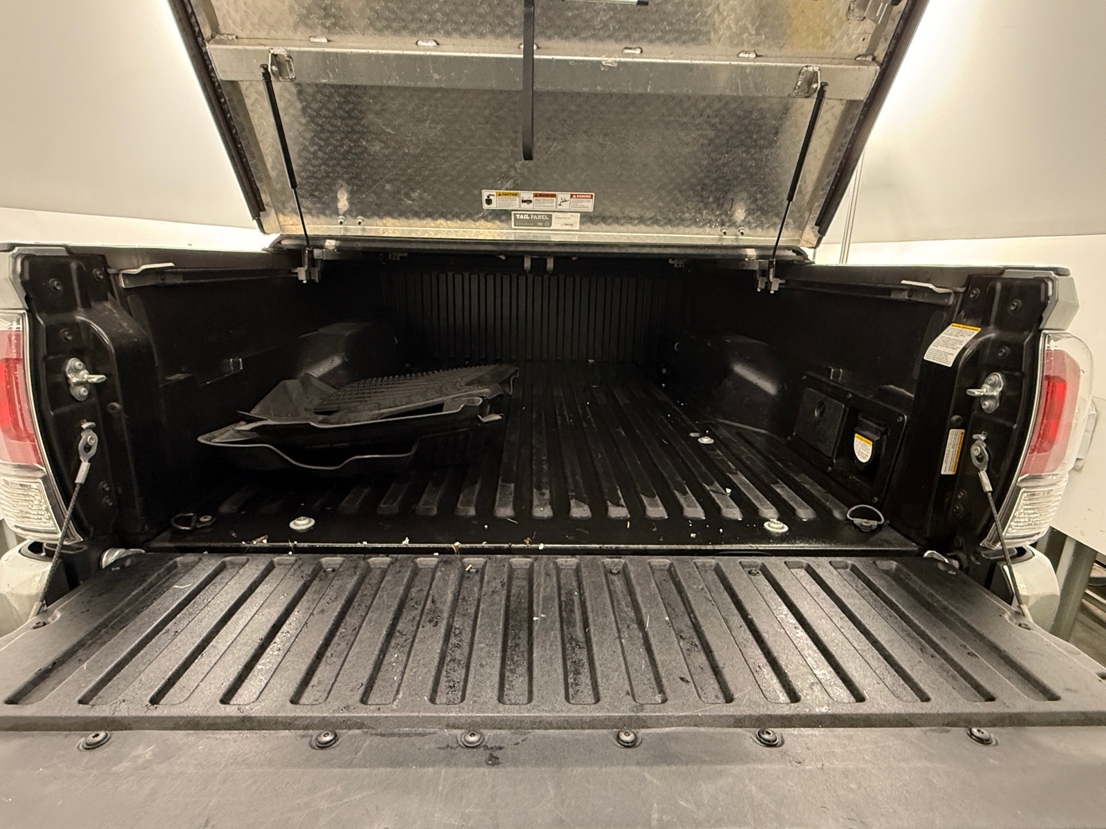 Thumbnail: 2022 Toyota Tacoma - 7