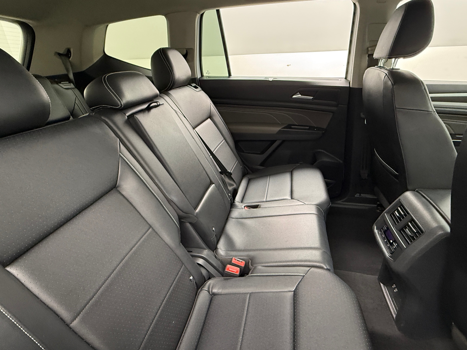 Thumbnail: 2021 Volkswagen Atlas - 5