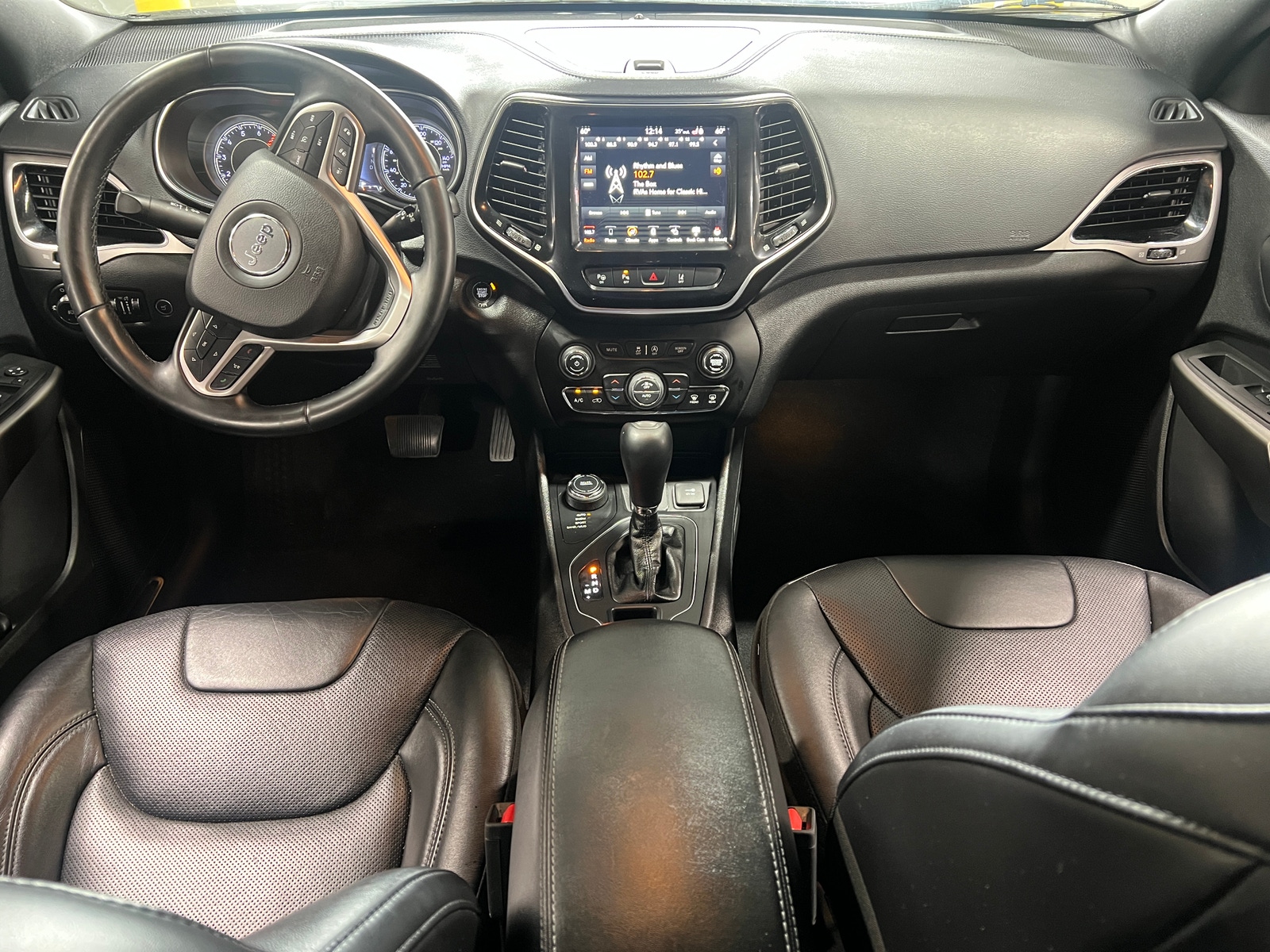 Thumbnail: 2019 Jeep Cherokee - 2