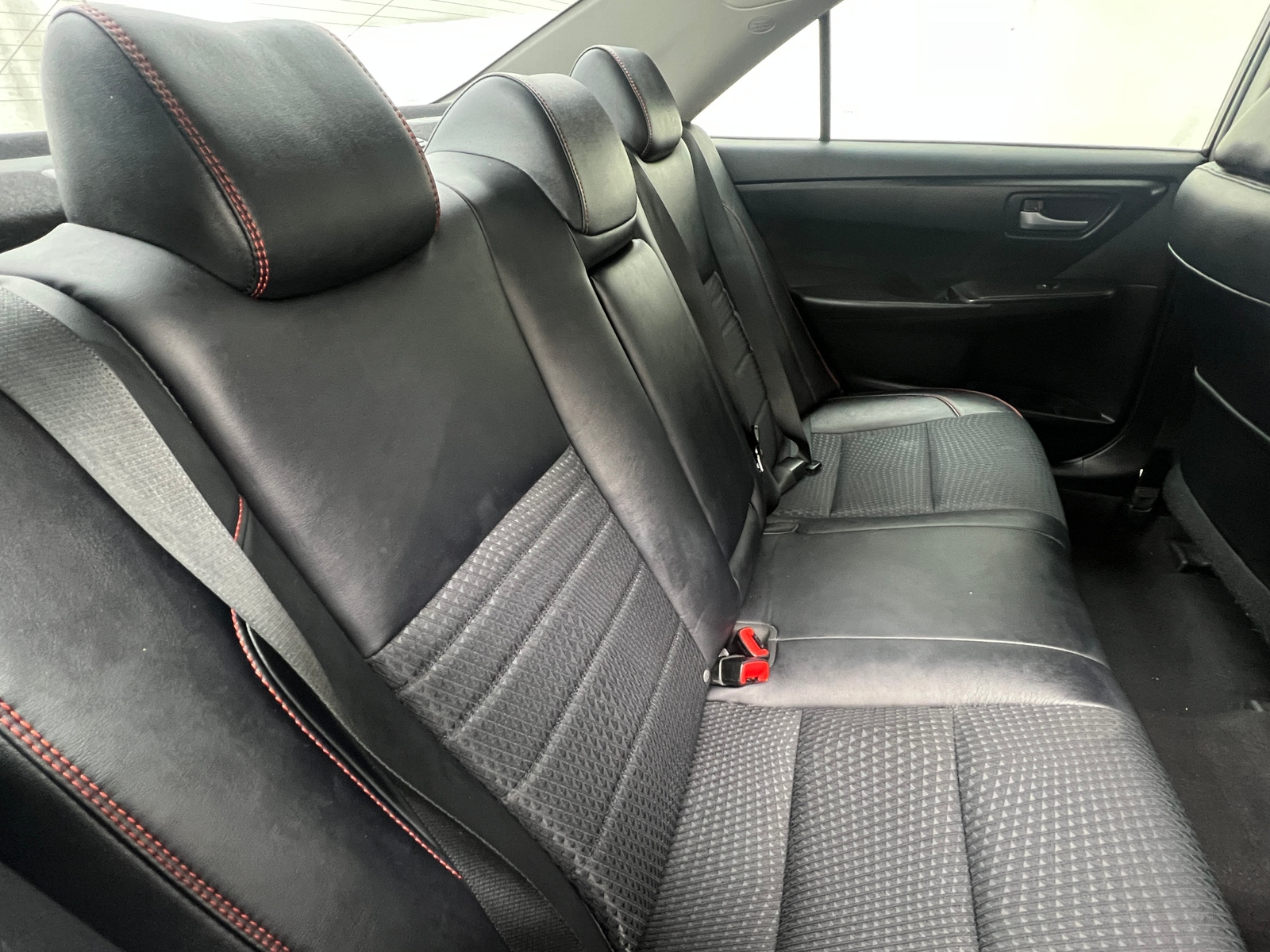 Thumbnail: 2015 Toyota Camry - 5