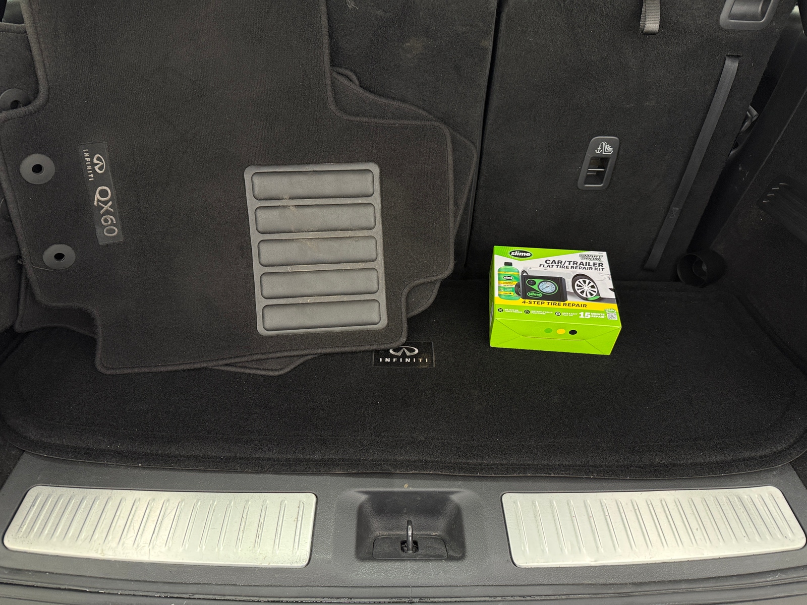 Thumbnail: 2023 INFINITI QX60 - 6