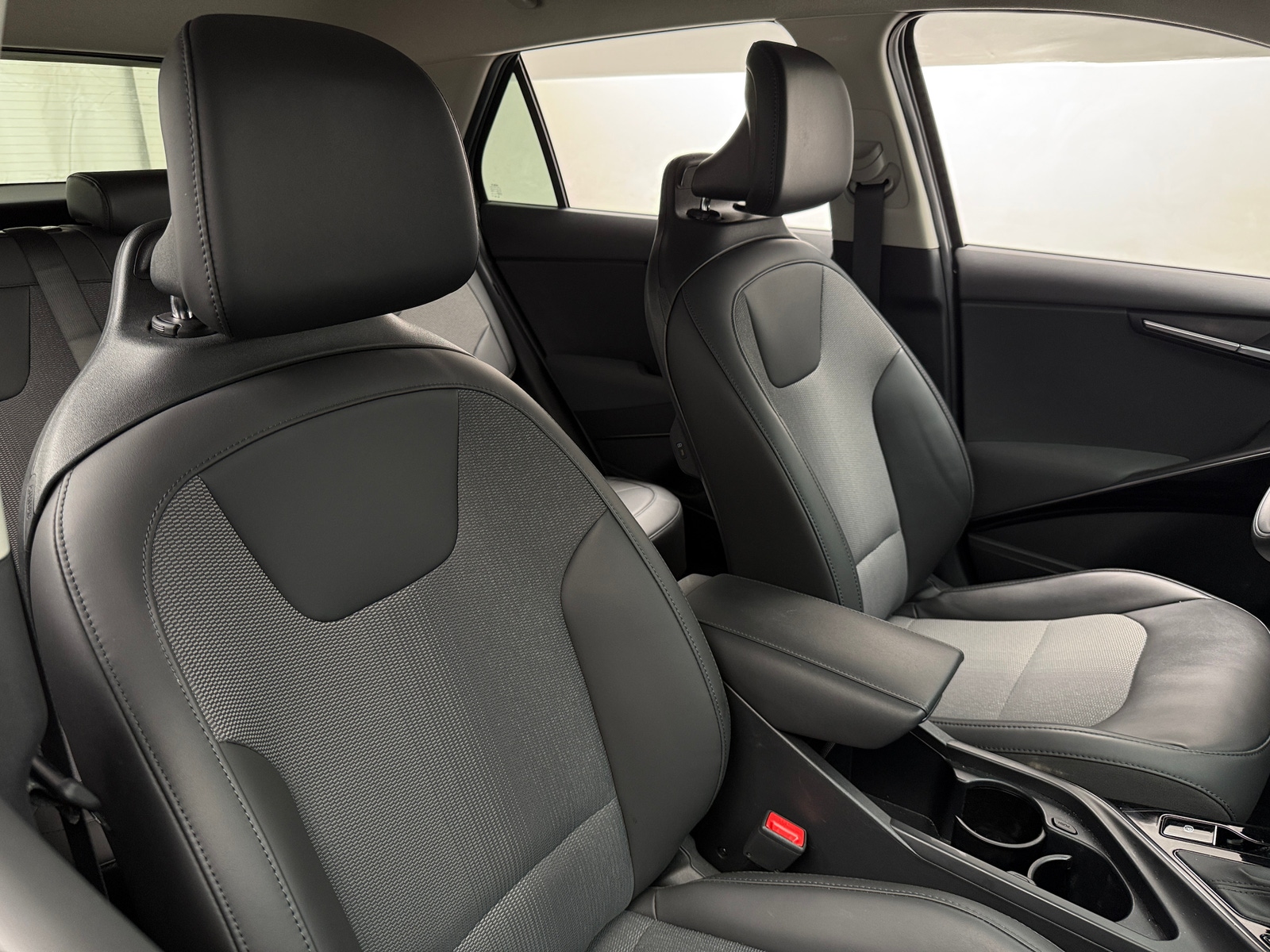 Thumbnail: 2023 Kia Niro - 2