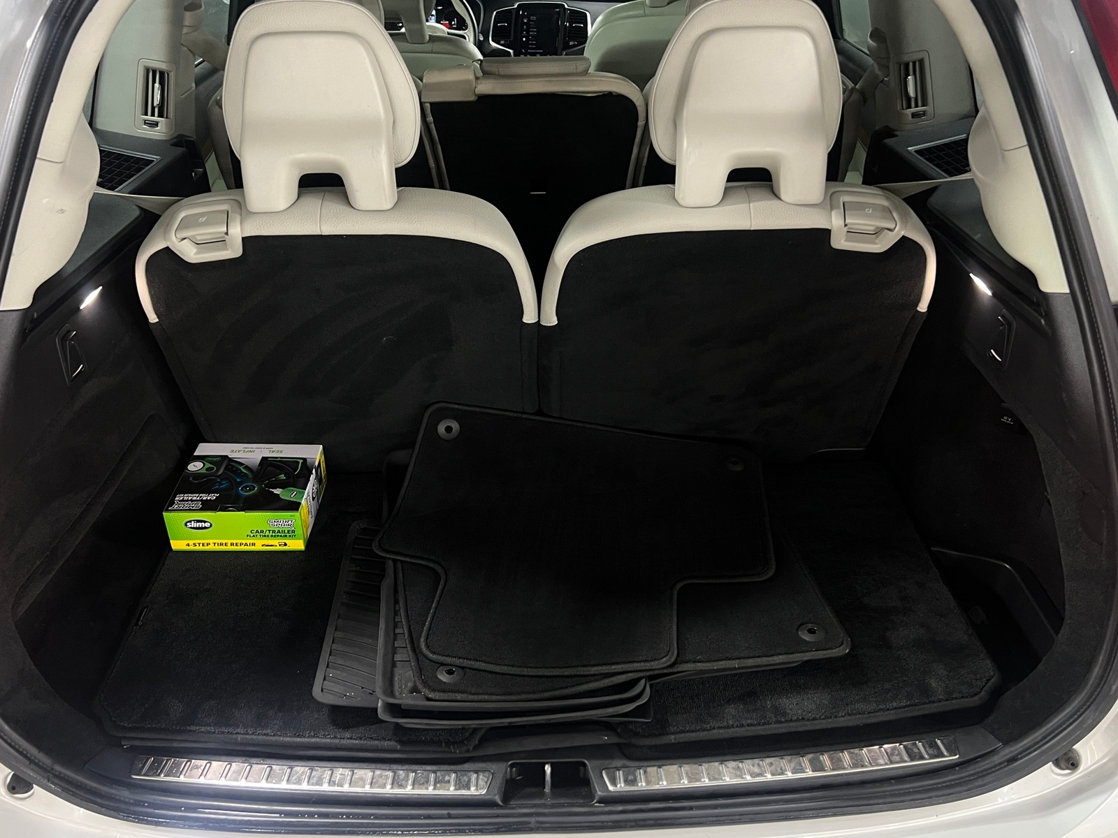 Thumbnail: 2021 Volvo XC90 - 6