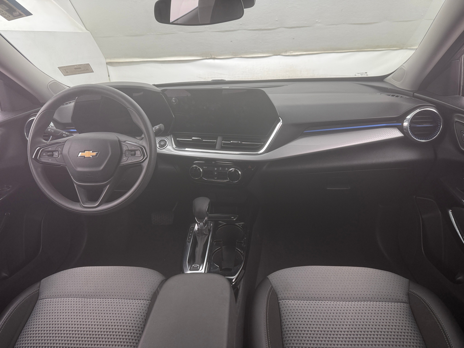 Thumbnail: 2025 Chevrolet Trax - 3