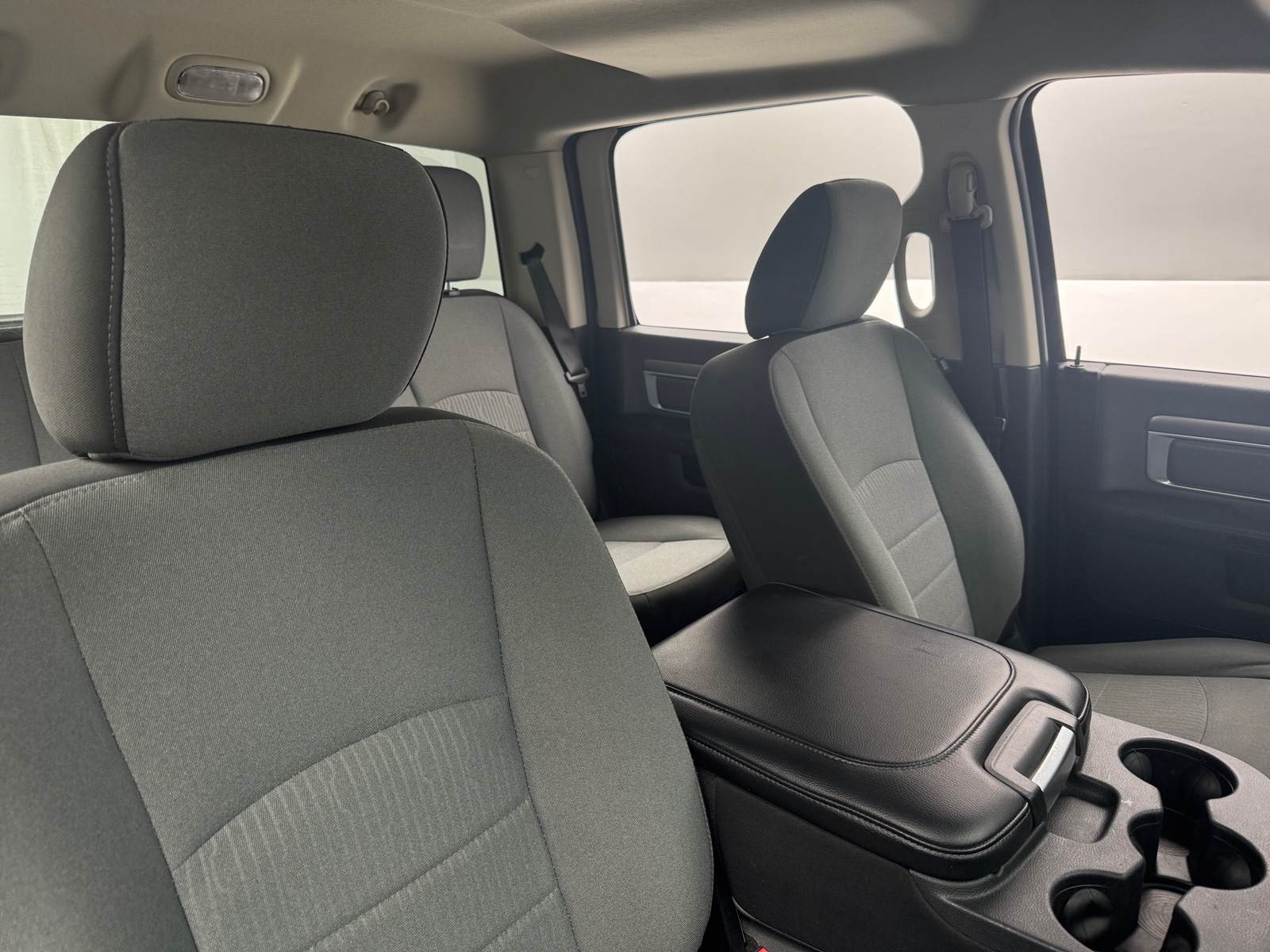 Thumbnail: 2022 RAM 1500 Classic - 2