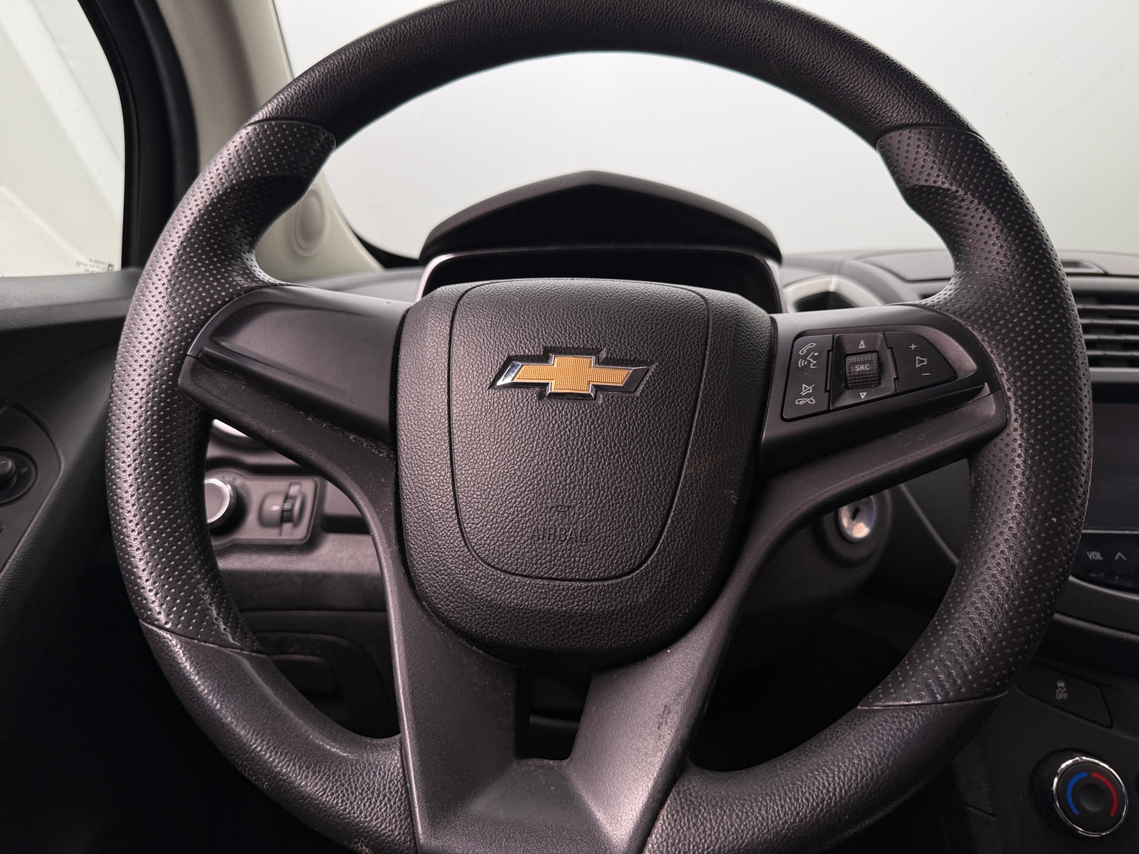 Thumbnail: 2016 Chevrolet Trax - 5