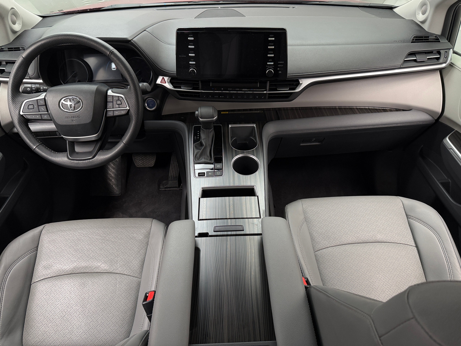 Thumbnail: 2024 Toyota Sienna - 2