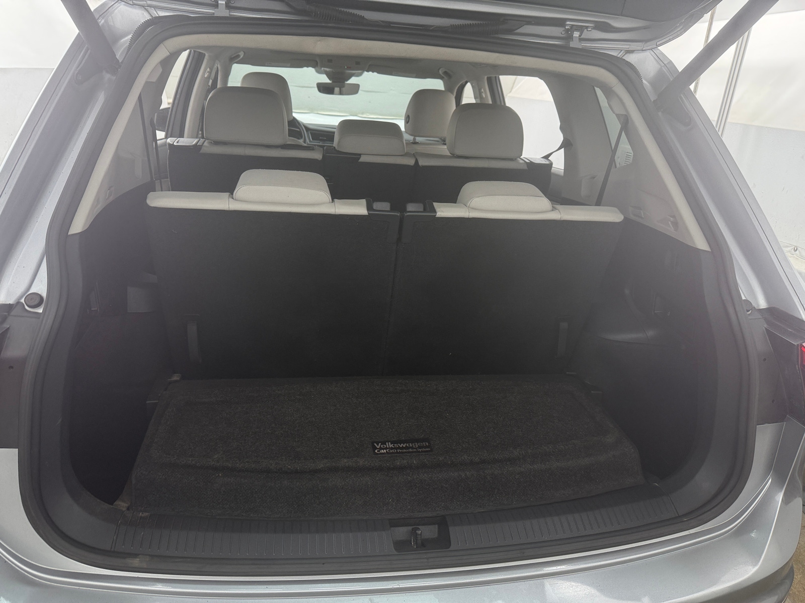 Thumbnail: 2020 Volkswagen Tiguan - 6