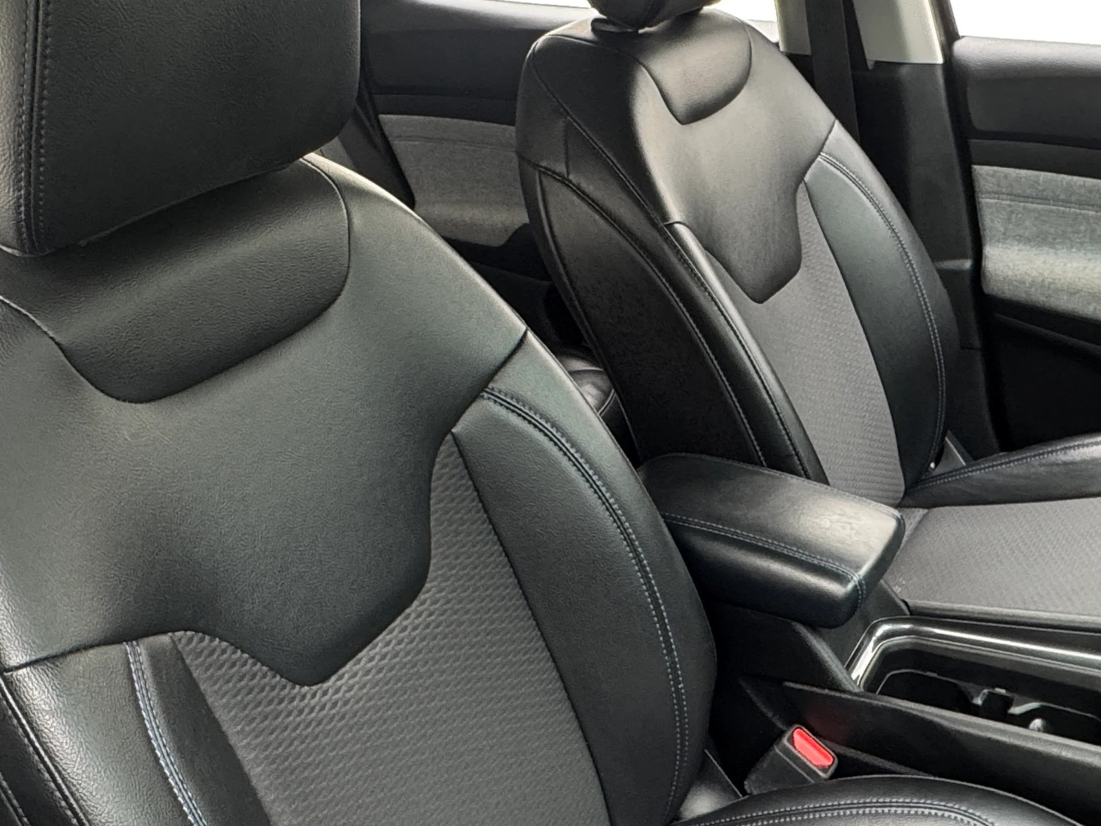 Thumbnail: 2022 Jeep Compass - 2