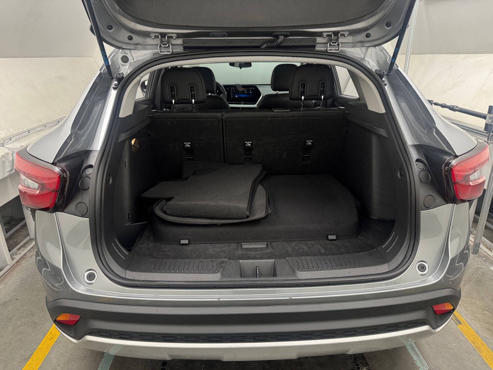 Thumbnail: 2025 Chevrolet Trax - 7