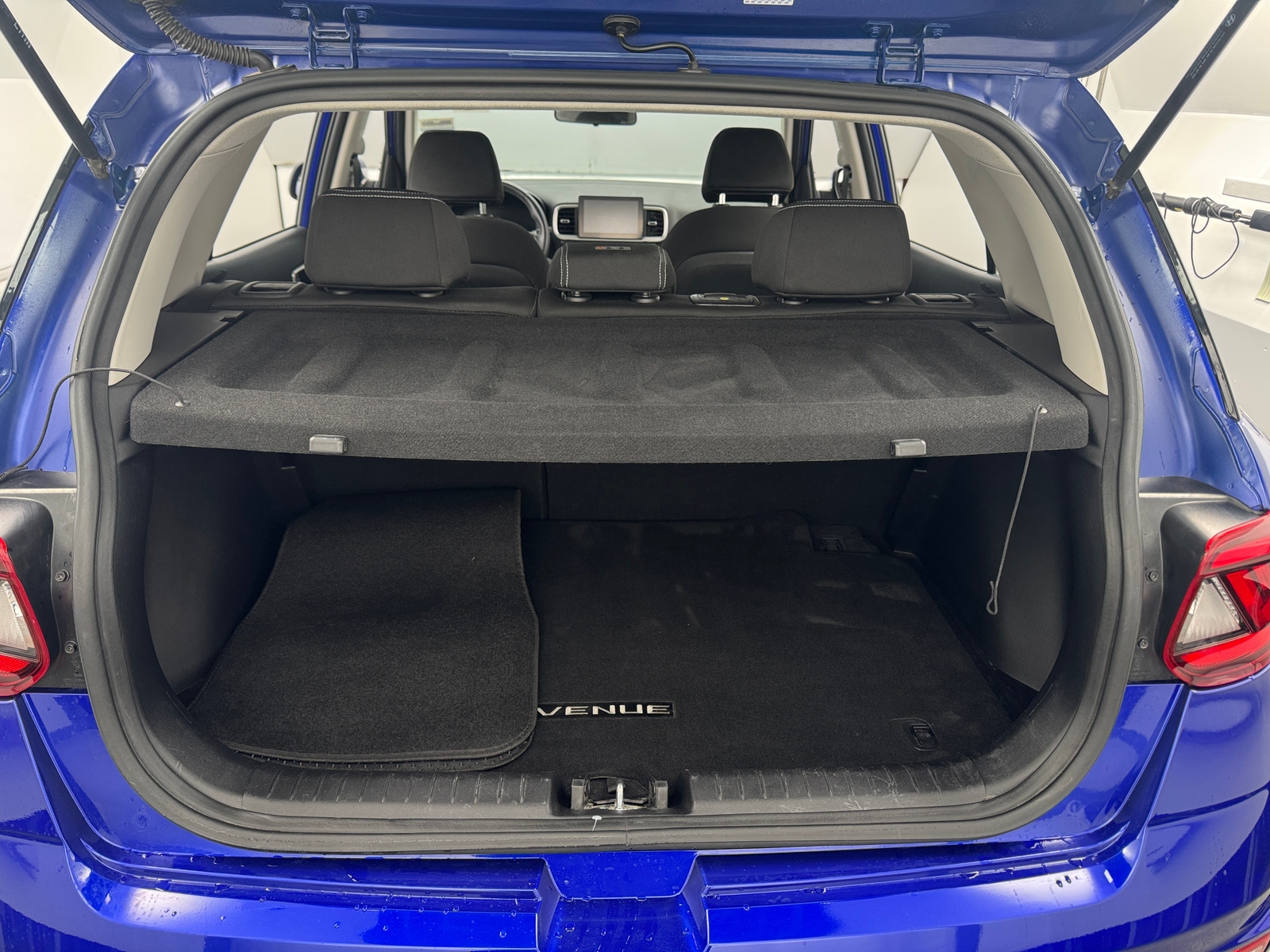 Thumbnail: 2024 Hyundai Venue - 7