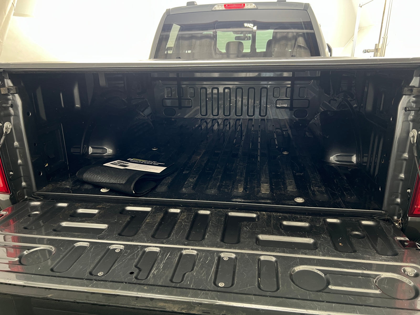 Thumbnail: 2022 Ford Econoline - 7