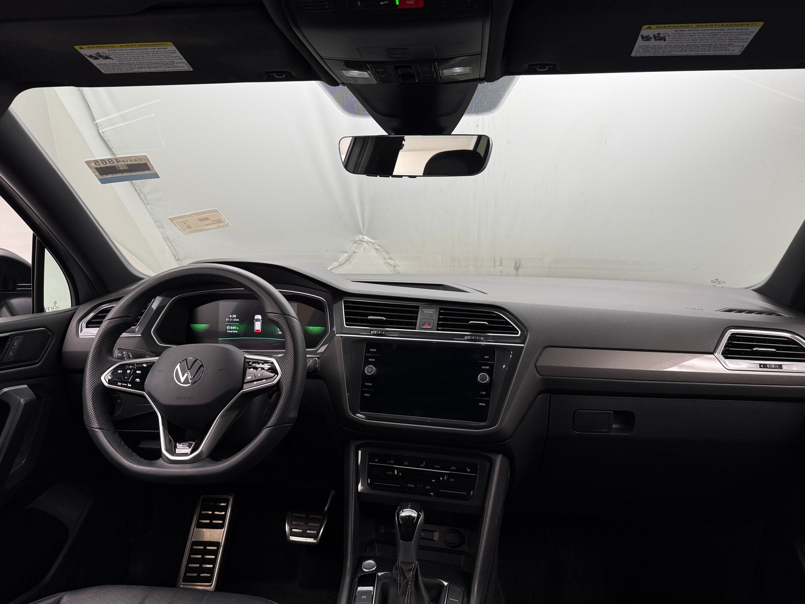 Thumbnail: 2023 Volkswagen Tiguan - 2