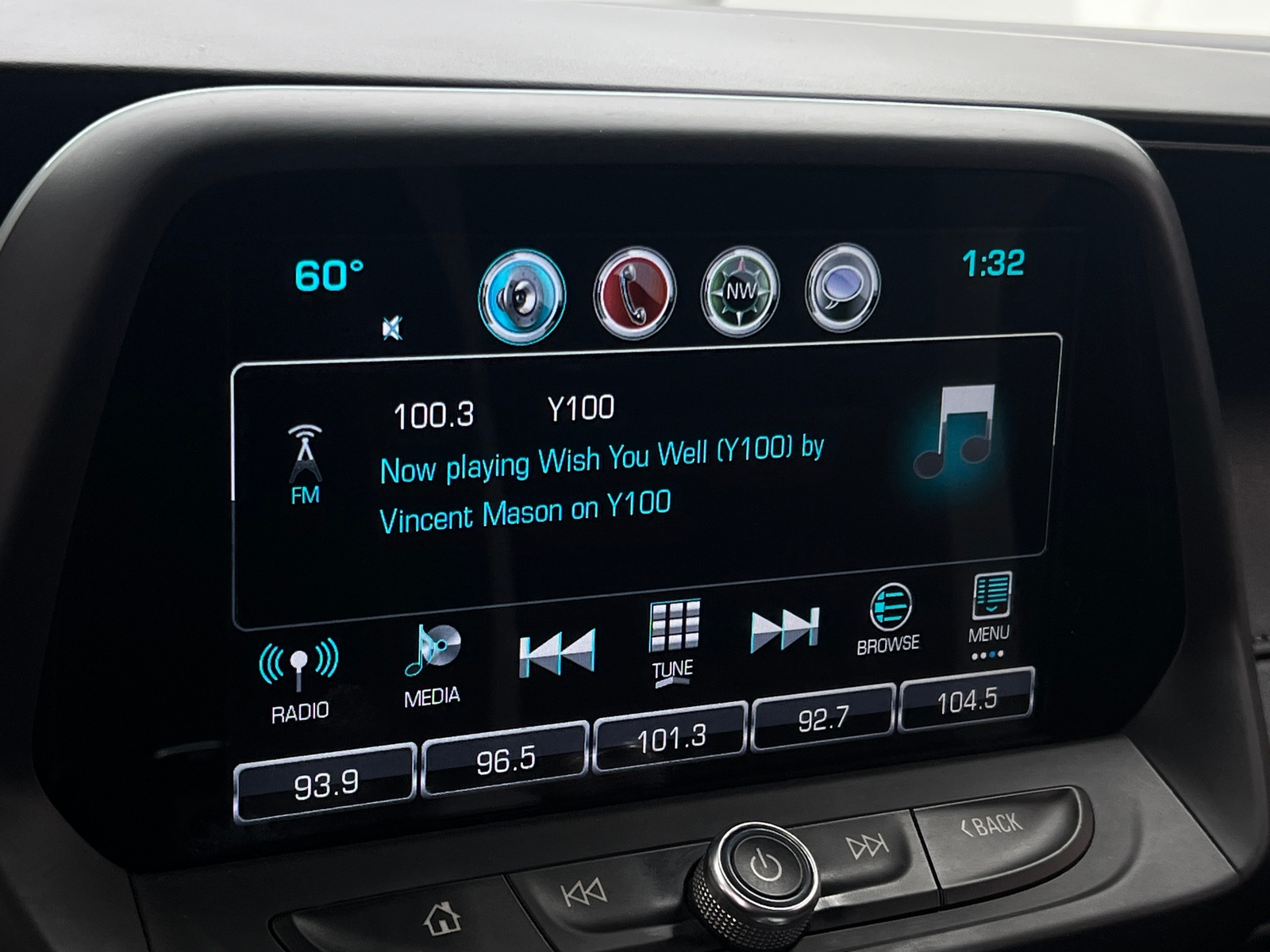 Thumbnail: 2018 Chevrolet Camaro - 3