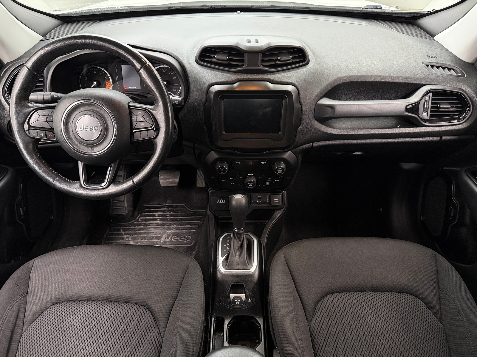 Thumbnail: 2018 Jeep Renegade - 3