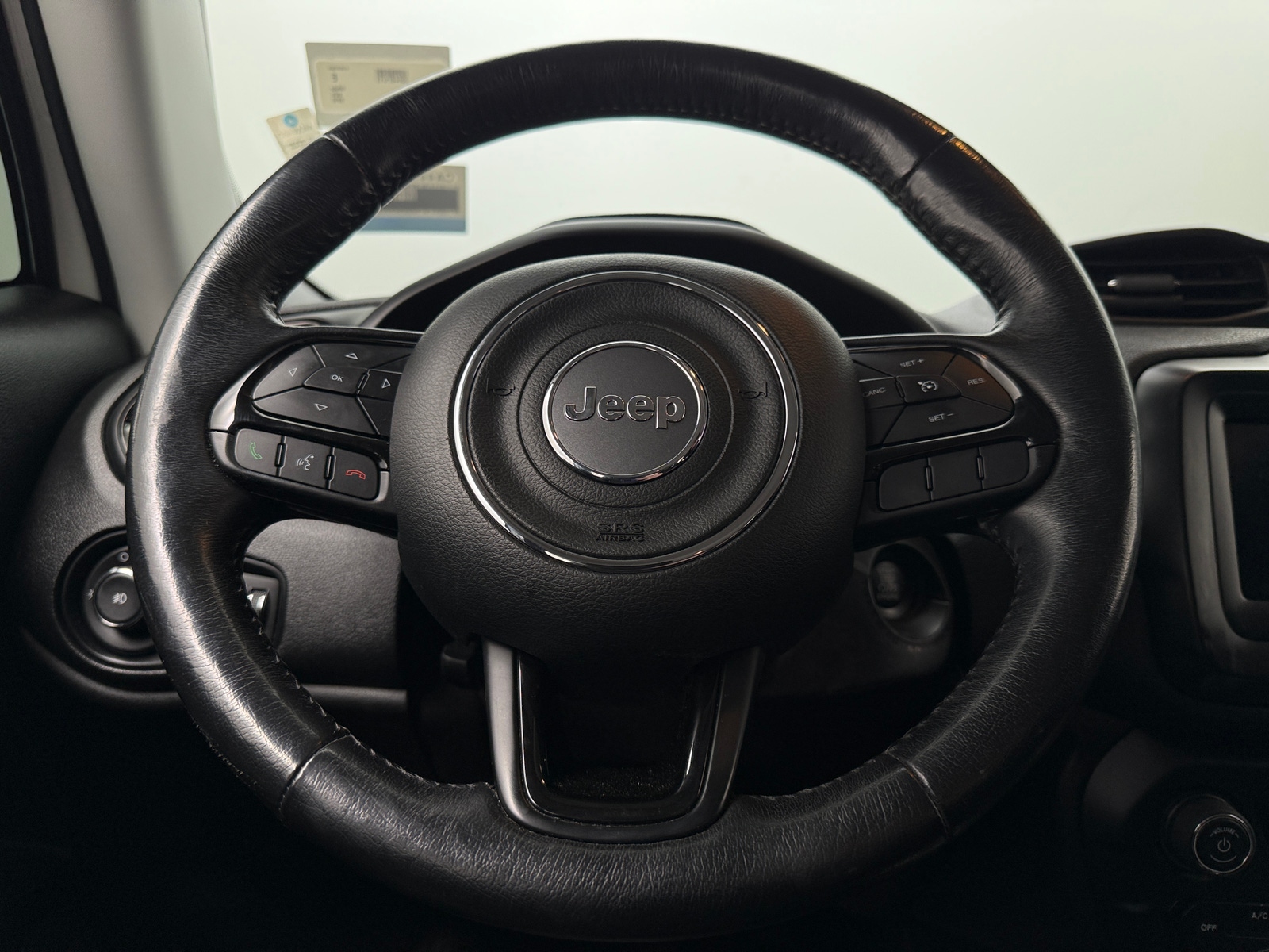 Thumbnail: 2018 Jeep Renegade - 5