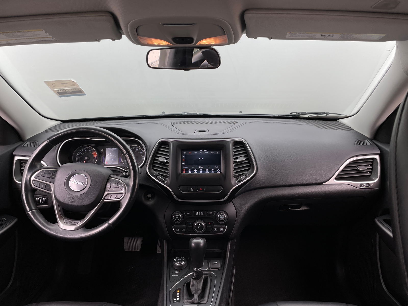 Thumbnail: 2019 Jeep Cherokee - 2