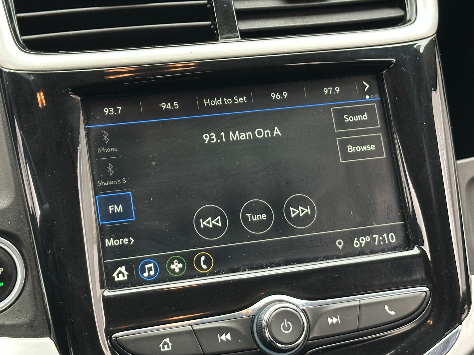 Thumbnail: 2019 Chevrolet Sonic - 4