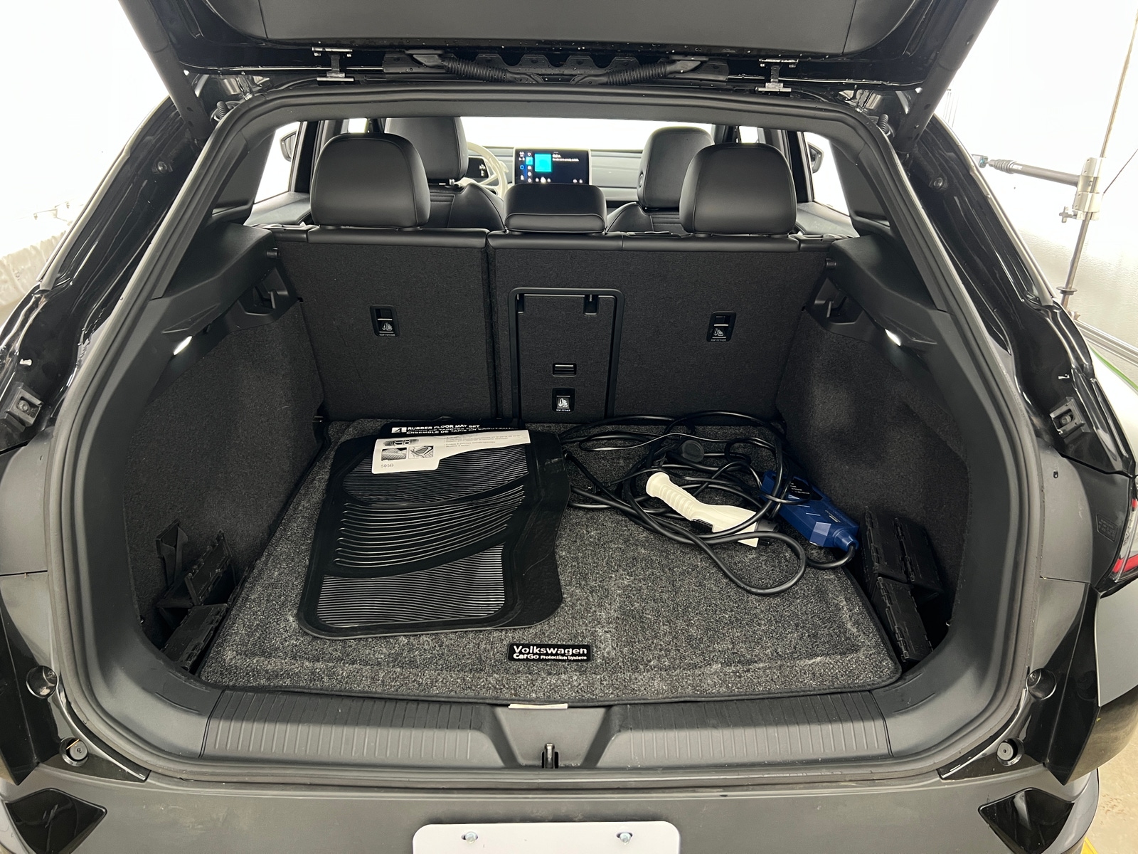 Thumbnail: 2021 Volkswagen ID.4 - 6