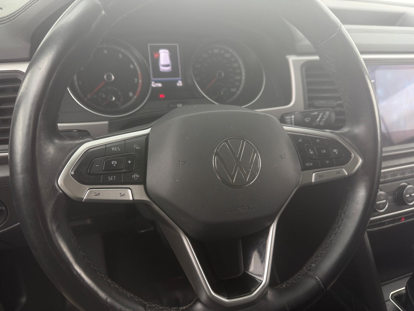 Thumbnail: 2021 Volkswagen Atlas - 4