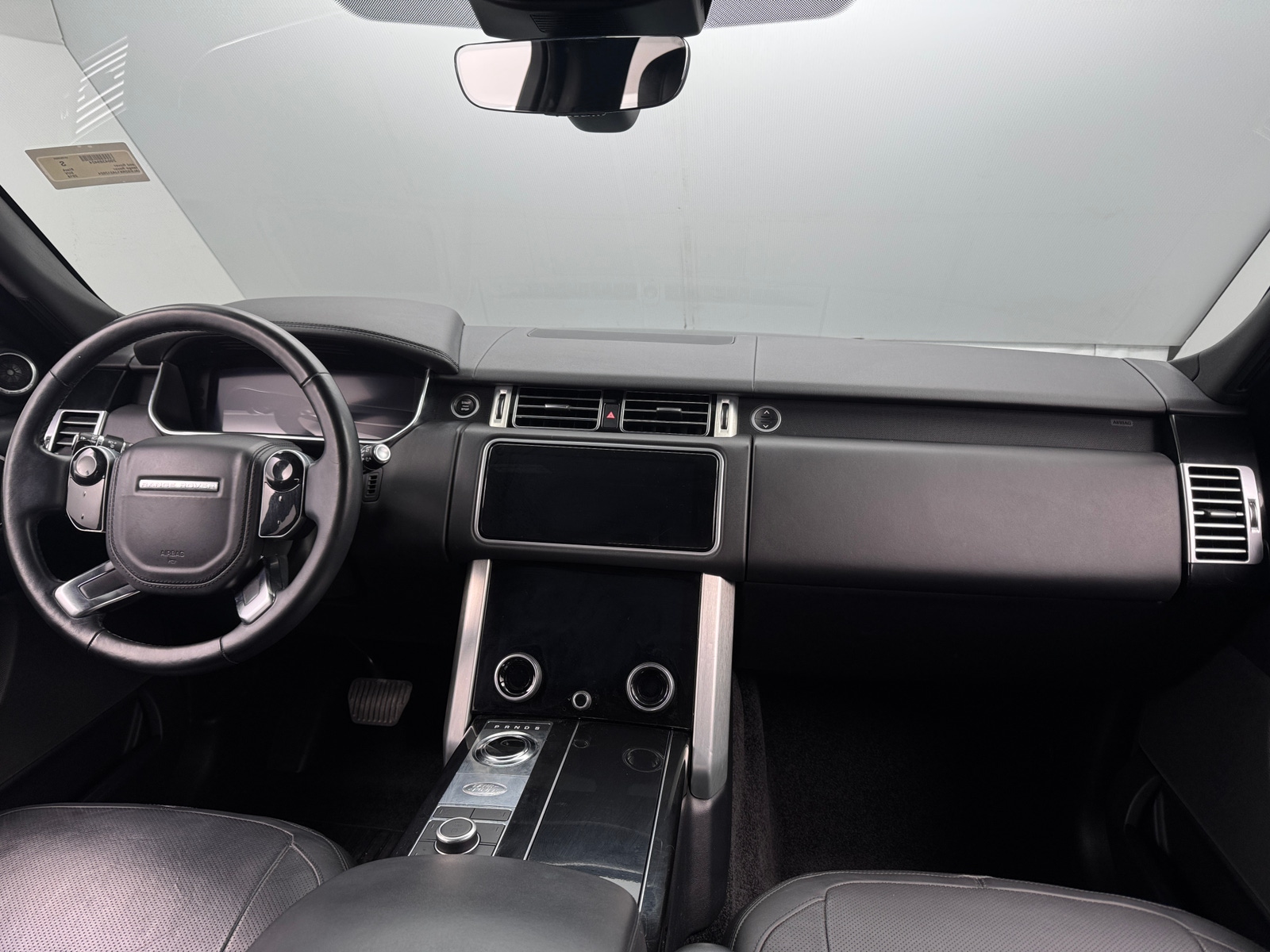 Thumbnail: 2018 Land Rover Range Rover - 2