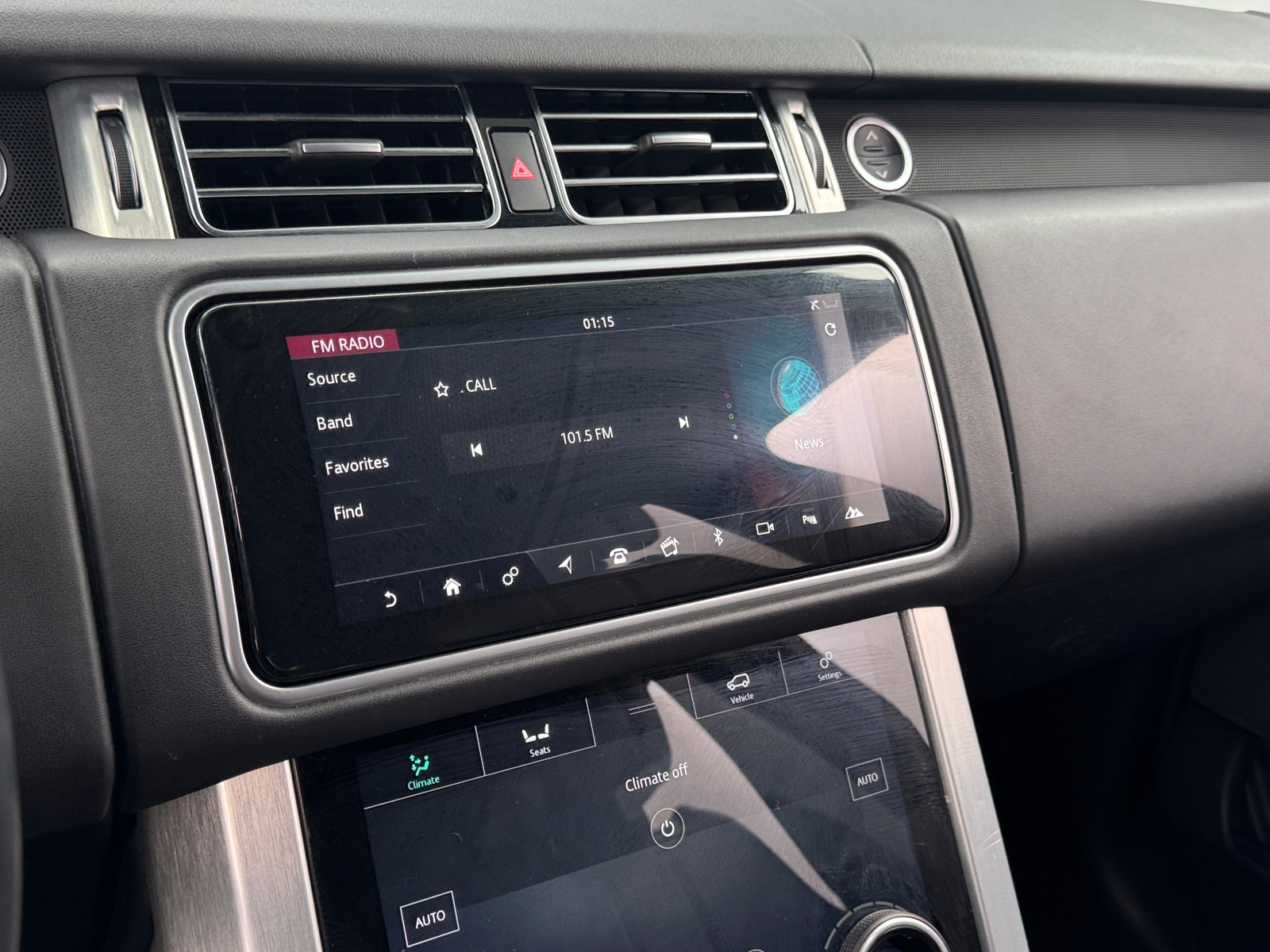 Thumbnail: 2018 Land Rover Range Rover - 3