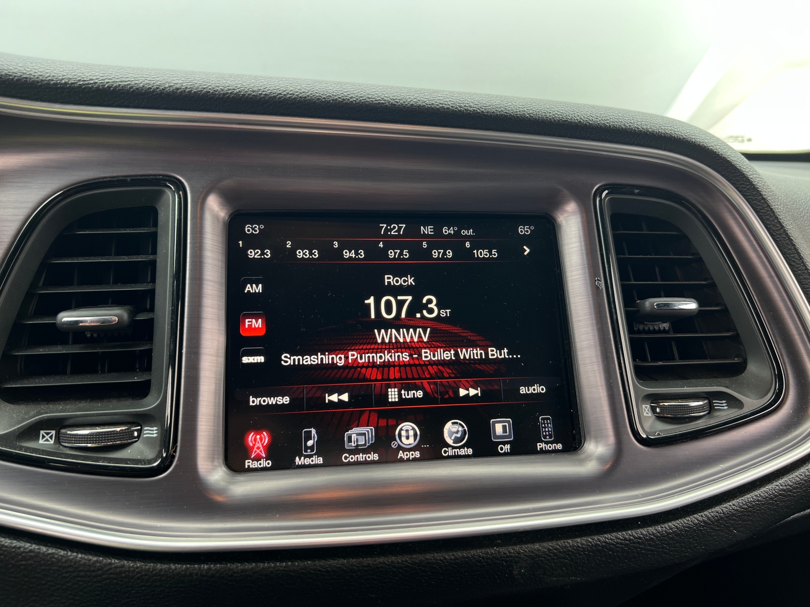 Thumbnail: 2015 Dodge Challenger - 3