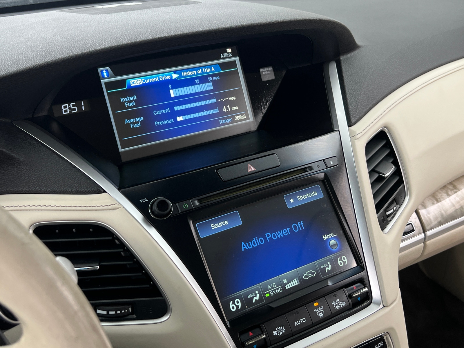 Thumbnail: 2020 Acura RLX - 3