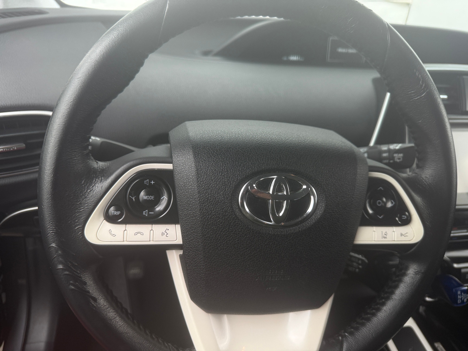 Thumbnail: 2017 Toyota Prius - 5