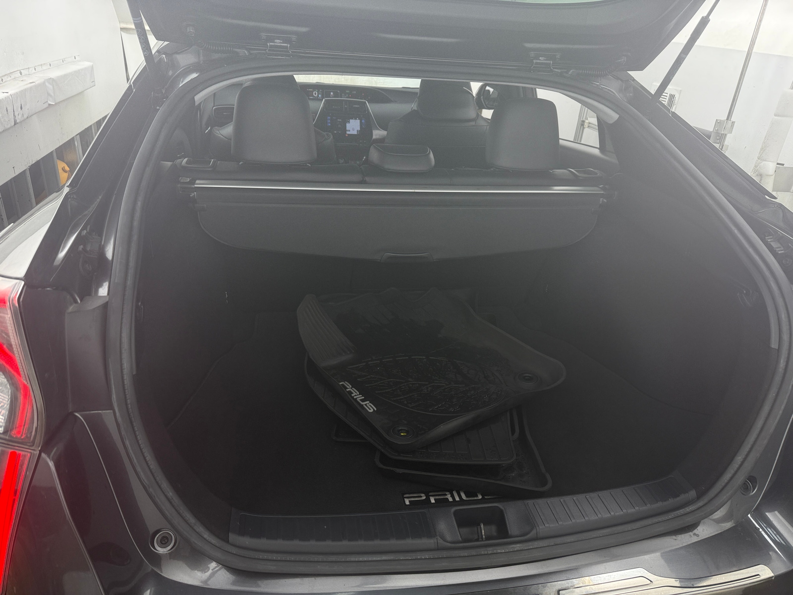 Thumbnail: 2017 Toyota Prius - 7