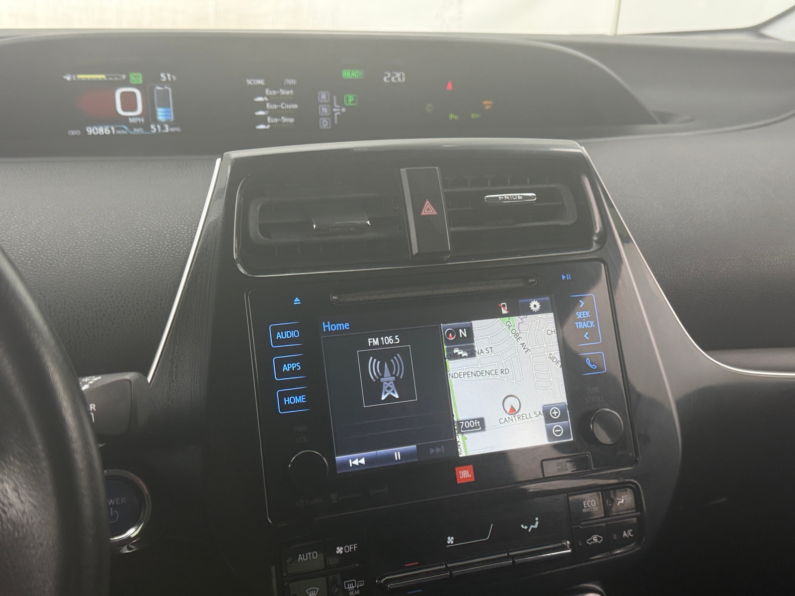 Thumbnail: 2017 Toyota Prius - 4