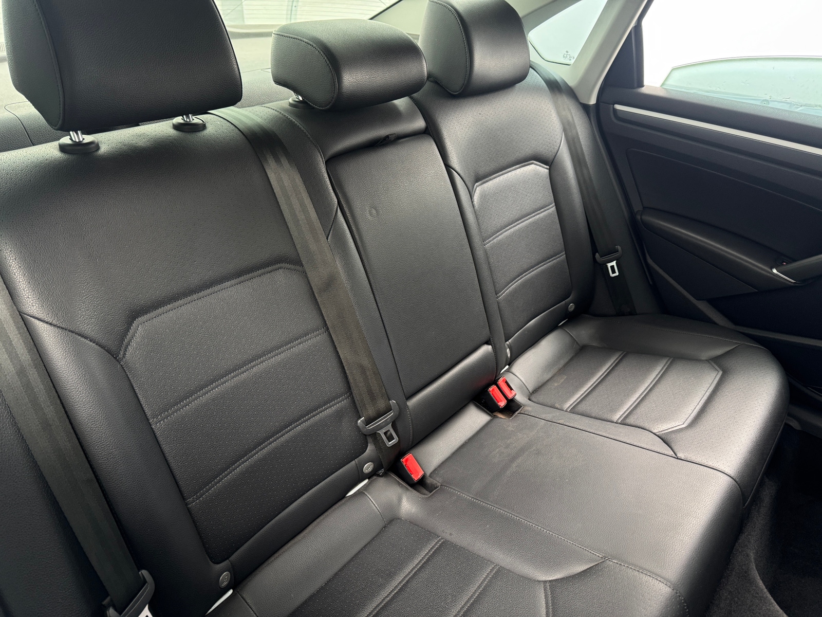 Thumbnail: 2018 Volkswagen Passat - 6