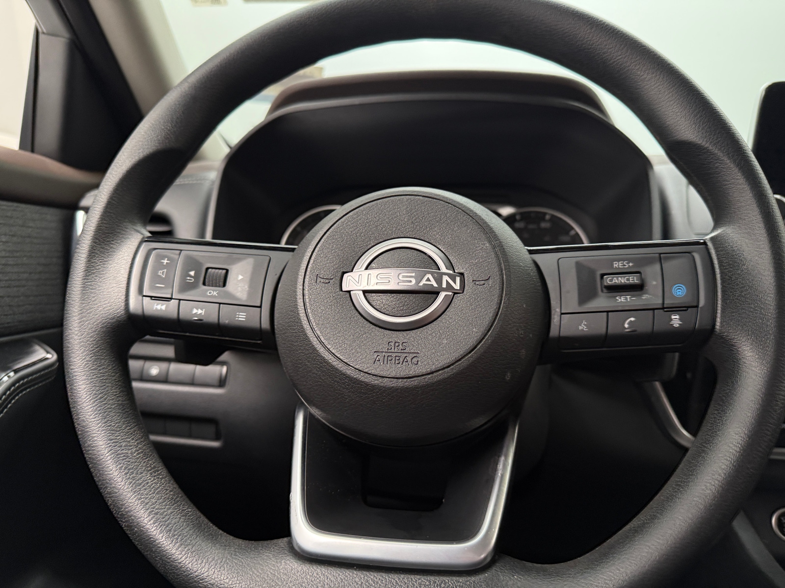 Thumbnail: 2023 Nissan Rogue - 5