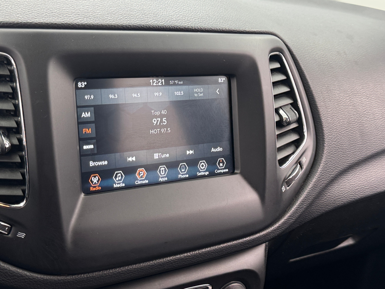 Thumbnail: 2019 Jeep Compass - 4