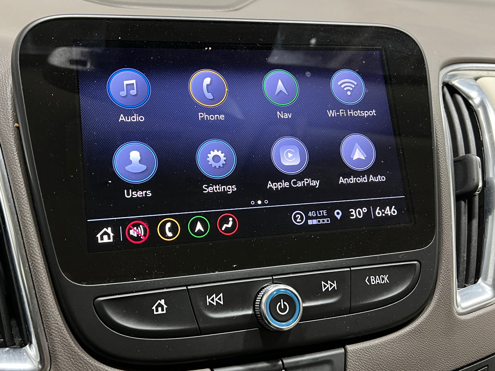 Thumbnail: 2024 Chevrolet Malibu - 3