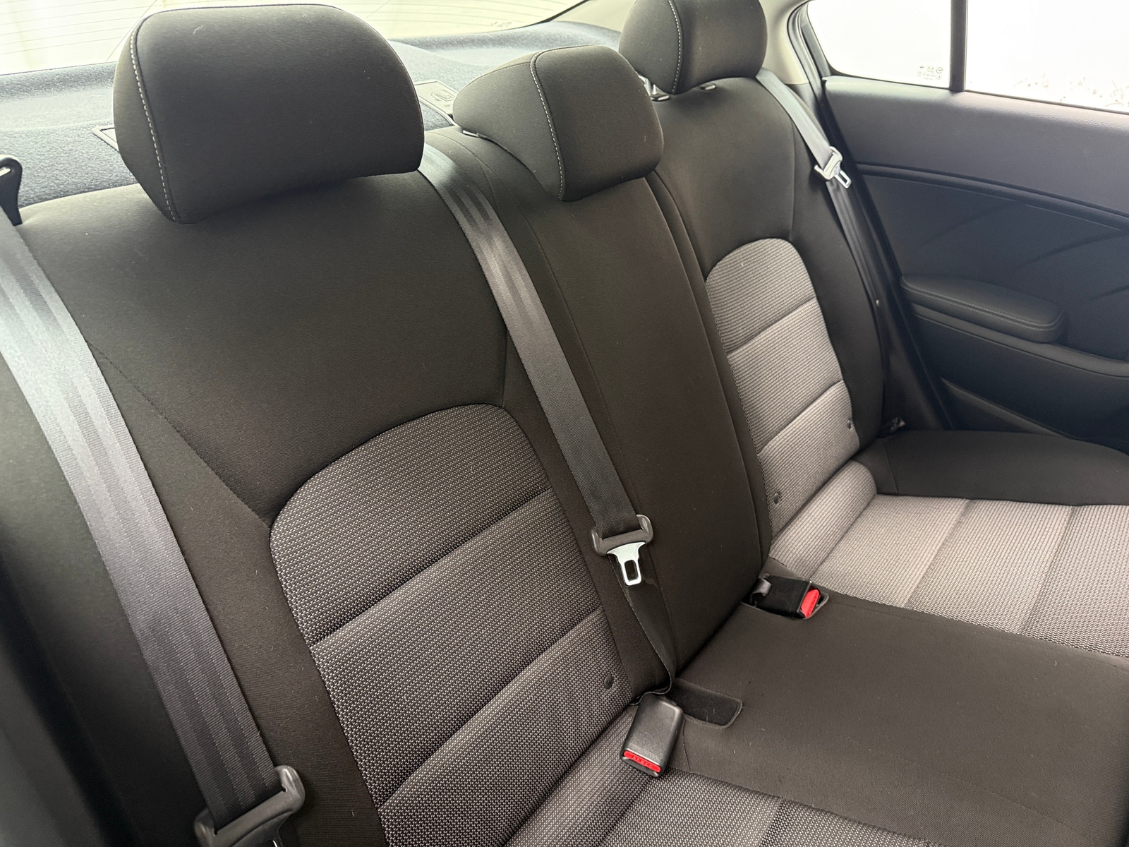 Thumbnail: 2017 Kia Forte - 6