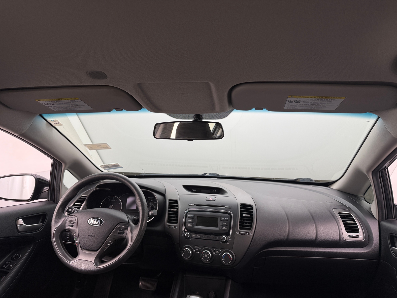 Thumbnail: 2017 Kia Forte - 3